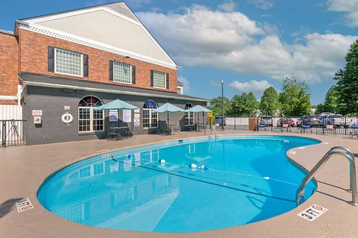 Pool 20 of 25